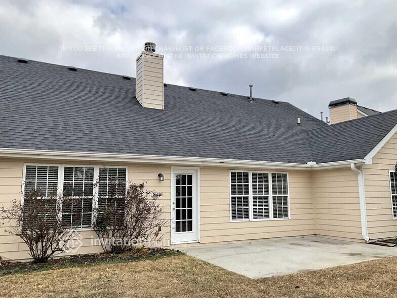 Building Photo - 3325 Wellbrook Dr