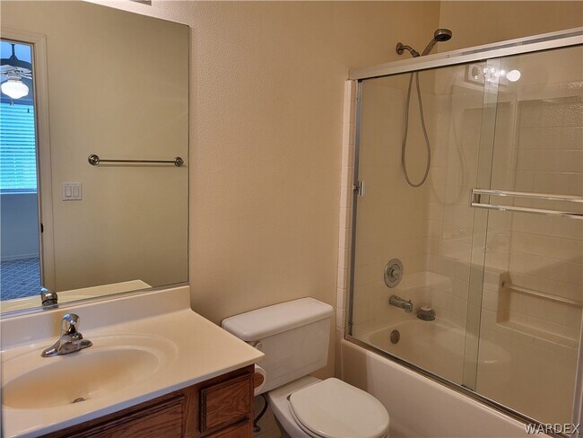 Building Photo - 9842 S Phoenix Dr
