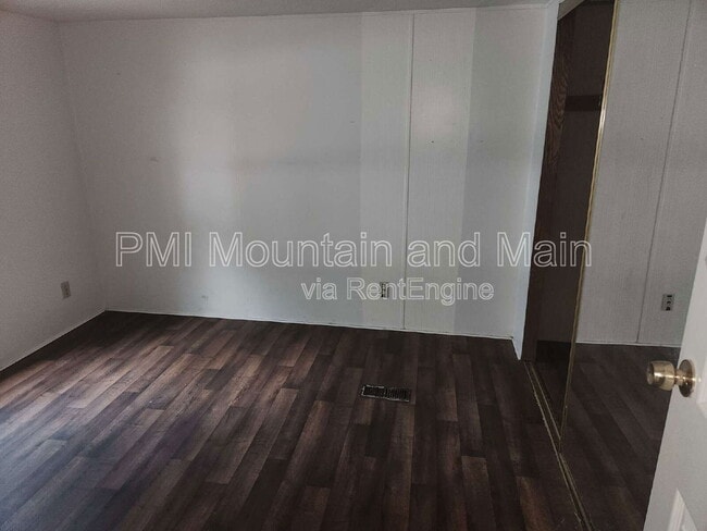 Building Photo - 125 Gamblers Run