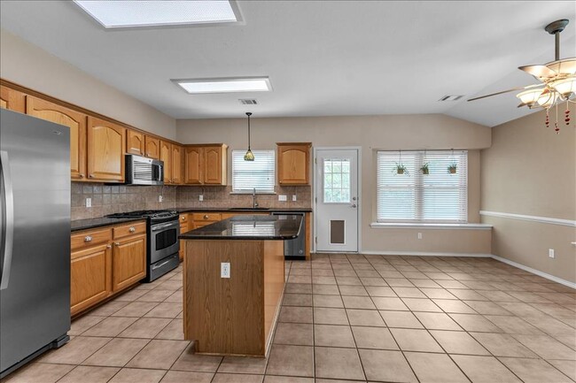 Building Photo - 3531 Roberto Clemente Ln