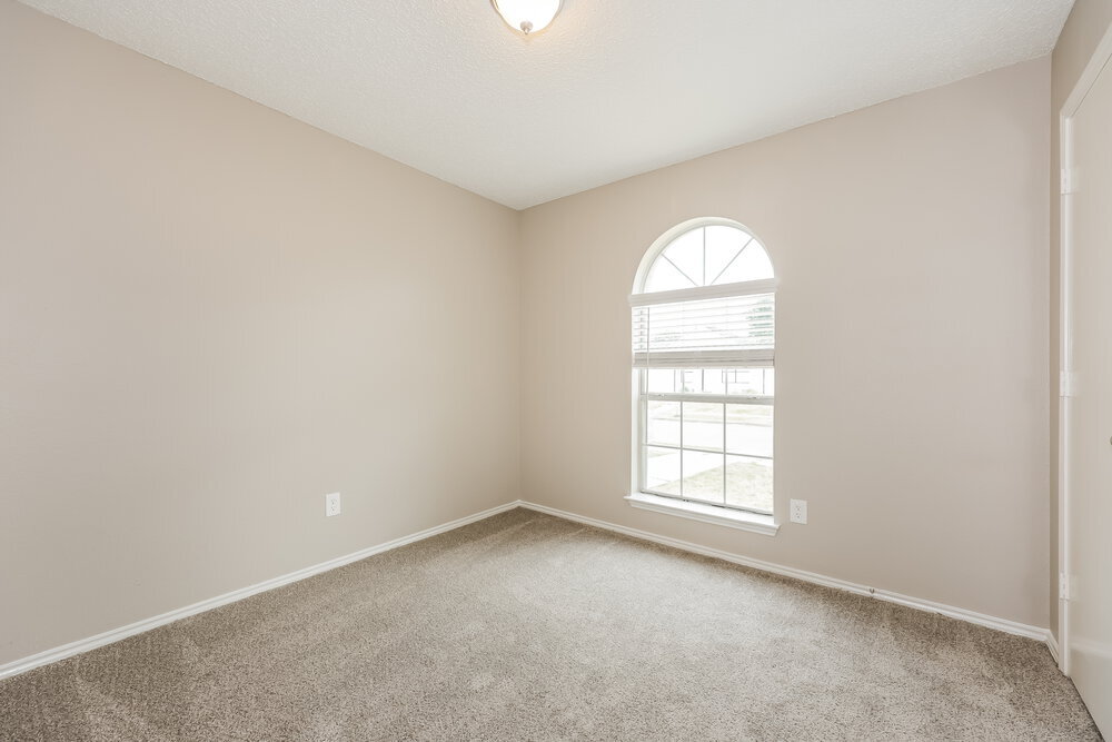 Building Photo - 1433 Spicewood Dr