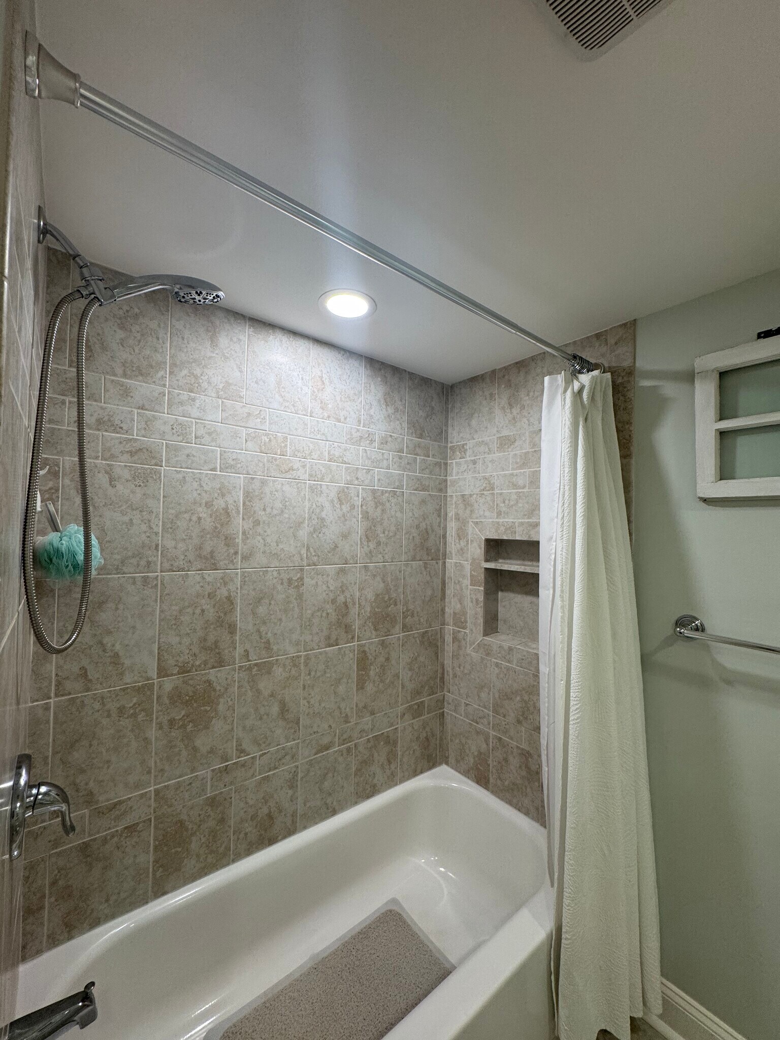 Tiled Shower - 34A Darien