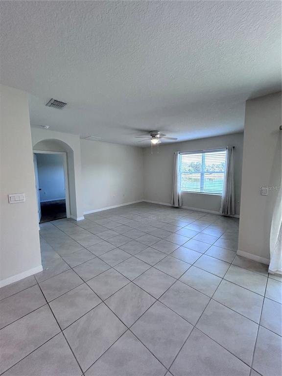 Building Photo - 2775 Sunnyvale St