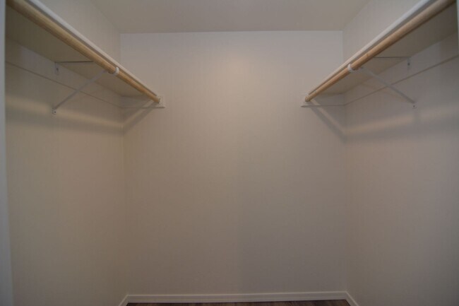 Building Photo - Remodeled 1 Bedroom 1 Bath Condo! Great Central Tucson Location!