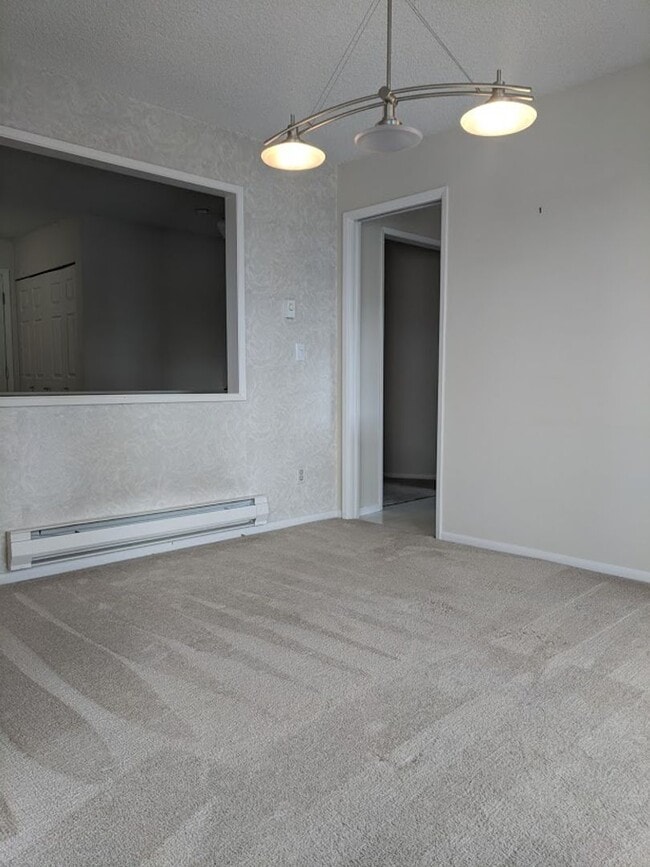 Building Photo - Mercer Island 2 bedroom Condo
