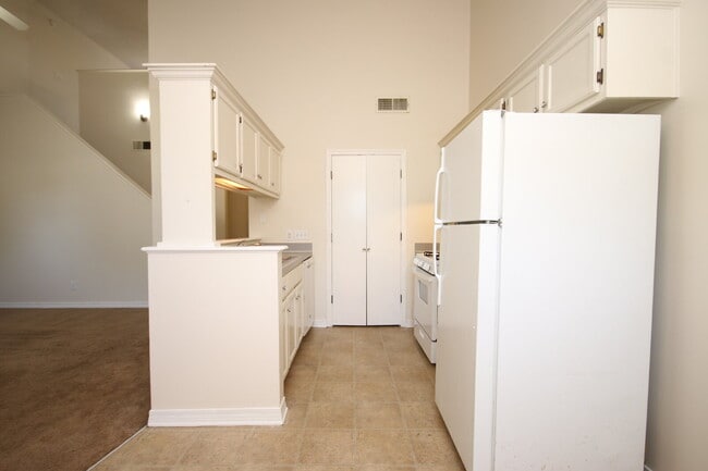 Building Photo - Spacious 3BR/2BA Home in West Pensacola – ...