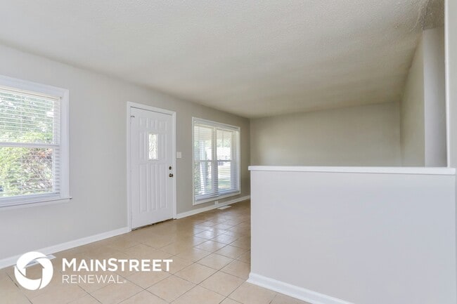 Building Photo - 23 Jamestown Dr