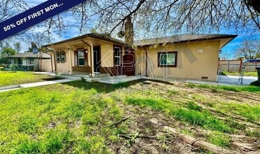Building Photo - 2037 Lake Dr