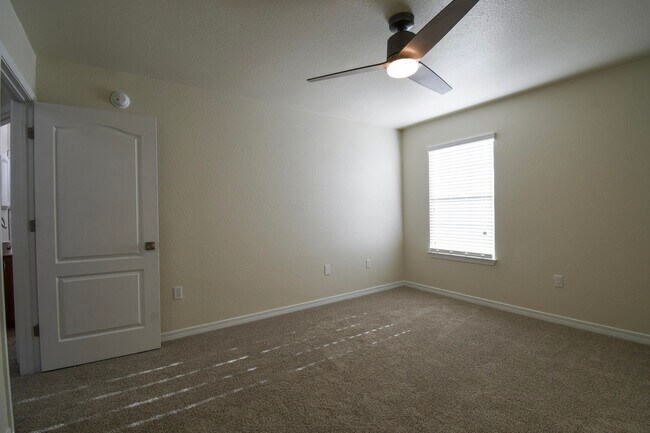 Building Photo - 735 Loblolly Bay Dr