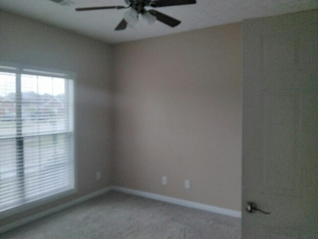 Building Photo - 517 McGregor Ct