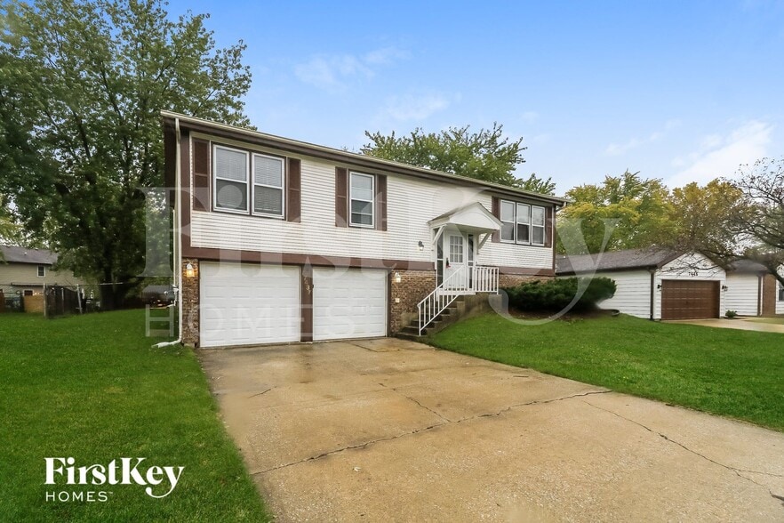 Building Photo - 7437 W Hickory Creek Dr