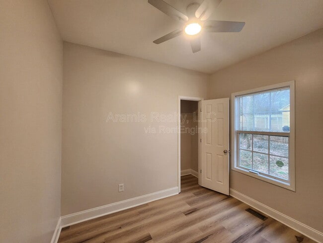 Building Photo - 75 Johnson Rd NW