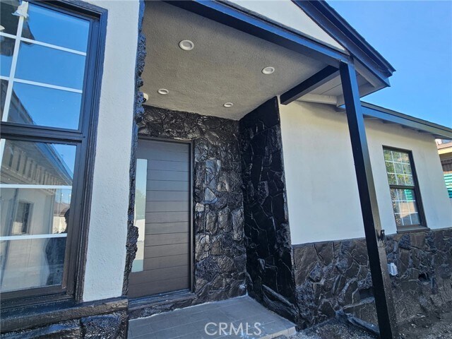 Building Photo - 9525 Stanwin Ave