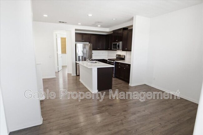 Building Photo - 14854 Nordhoff St