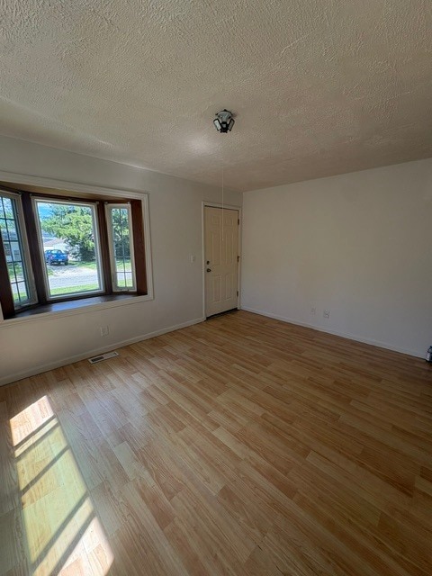 Building Photo - 1176 Hawthorne Ave