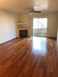 Building Photo - Close to Hospital Hill! 3 Bed/2 Bath Condo...