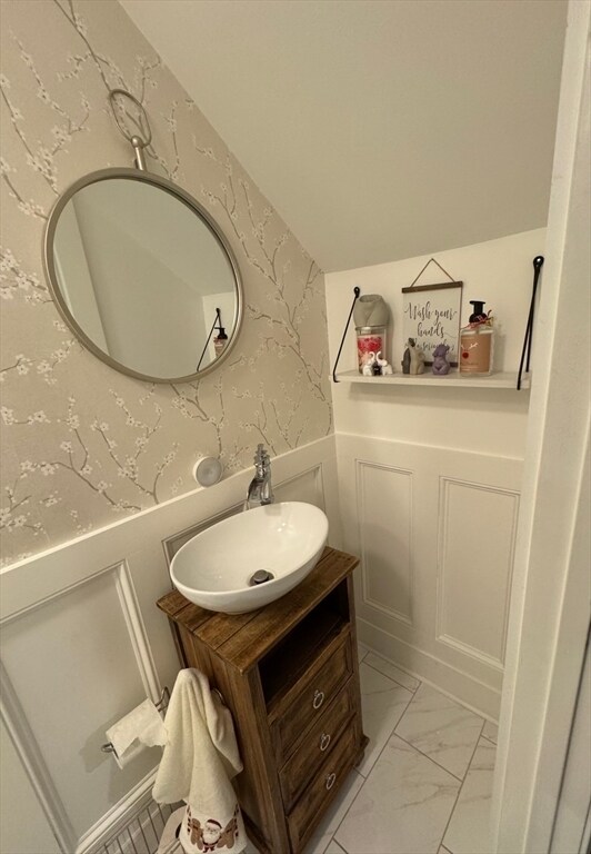 Building Photo - 326 Sterling St