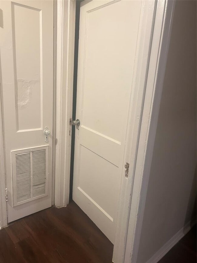 Building Photo - 914 Gene Johnson St