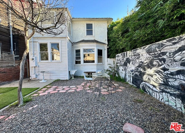 Building Photo - 49 Dudley Ave