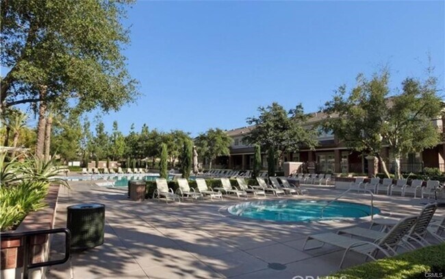 Building Photo - 15723 Parkhouse Dr
