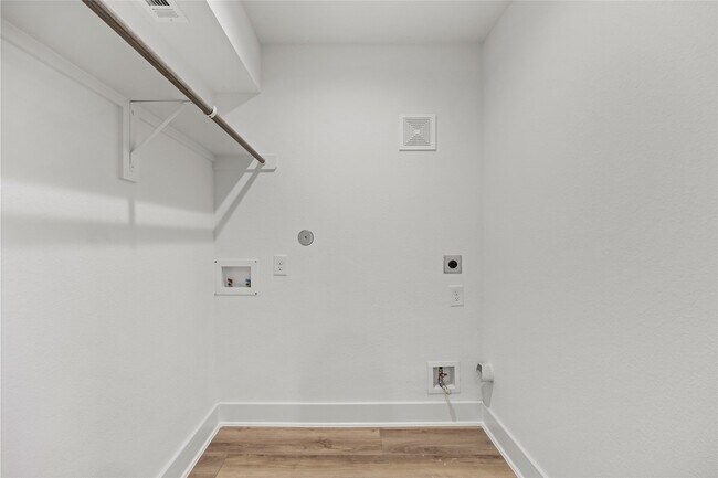 Building Photo - 14113 Faith Frst Dr