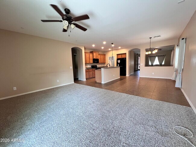 Building Photo - 1418 W Crape Rd