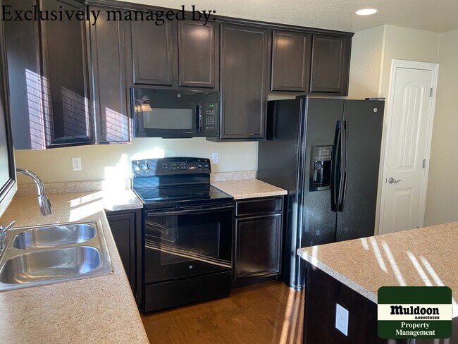 Building Photo - Stunning home in Lorson Ranch!