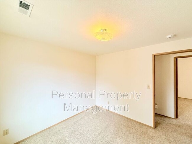 Building Photo - 14815 NE 91st St