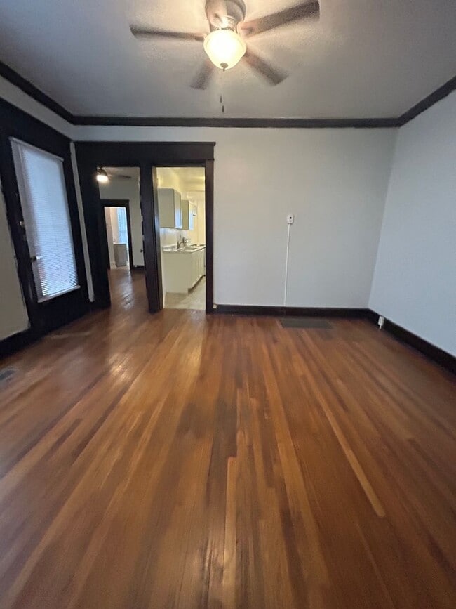 Building Photo - 1018-1024 Brown Street