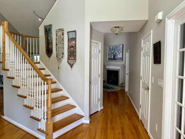 Building Photo - Spacious Two-Story Home in Blacksburg