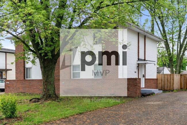 Building Photo - 3027 Rotunda Ct S