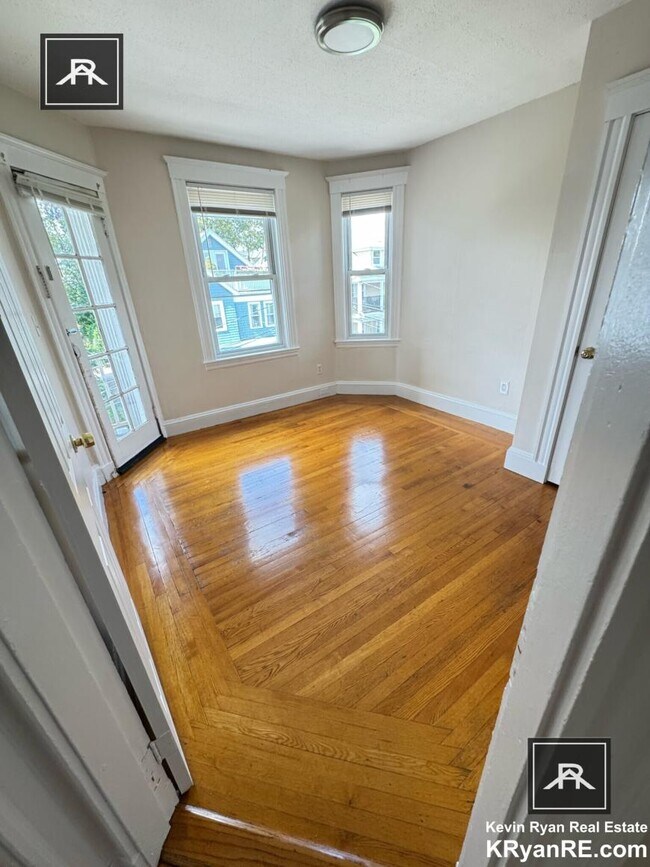 Building Photo - 3 bedroom in Brighton MA 02135