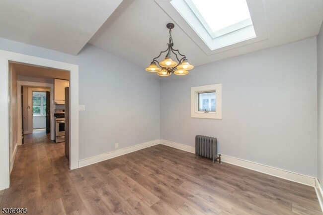 Building Photo - 151 Mt Kemble Ave