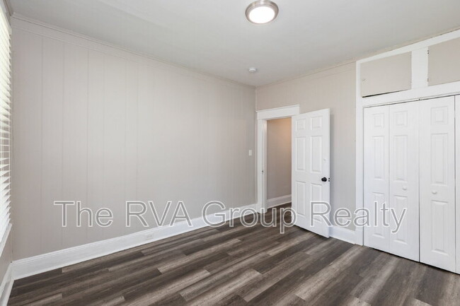 Building Photo - 5409 Blue Ridge Ave