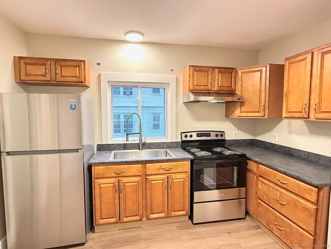 Primary Photo - 69 South St