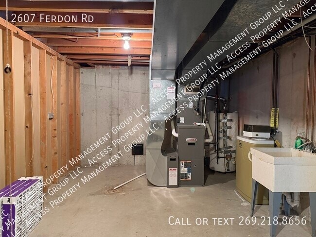 Building Photo - 2607 Ferdon Rd