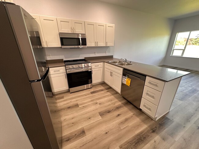 Floorplan - Large One Bedroom Close to Vancouver Mall
