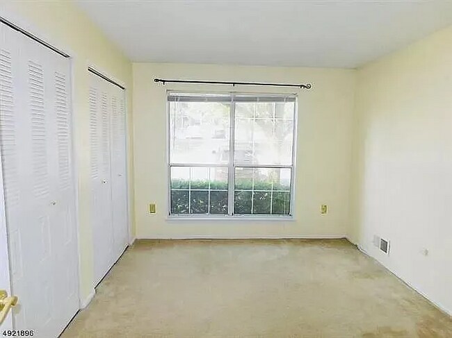 Building Photo - 2701 Lindsley Rd