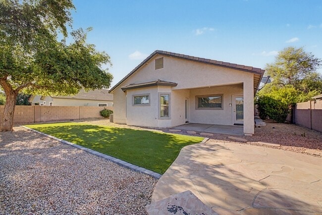 Building Photo - 3533 E Joseph Way