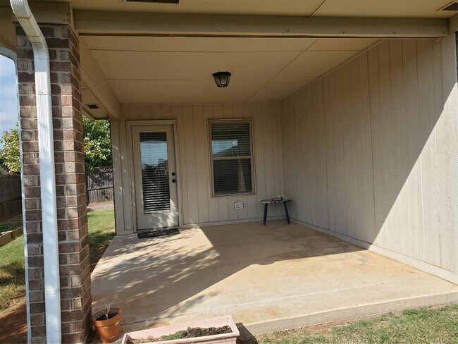 Building Photo - 2652 NW 183rd St