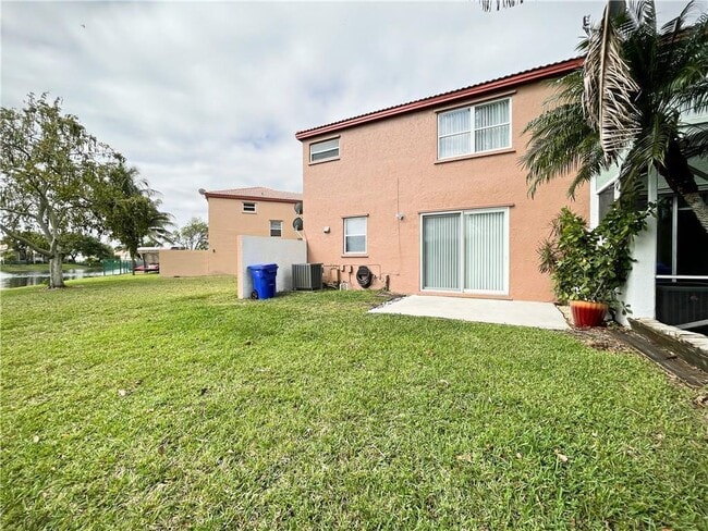 Building Photo - 777 NW 151st Ave