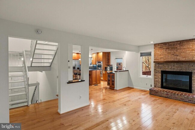 Building Photo - 770 Trenton Ave