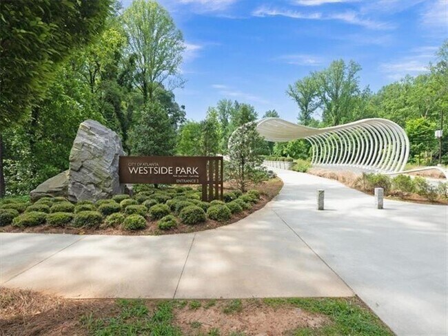 Building Photo - 1541 Gilstrap Ln NW