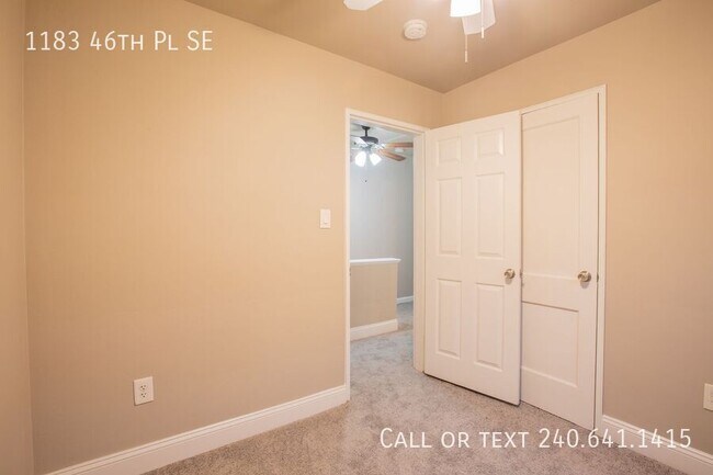 Building Photo - 1183 46th Pl SE