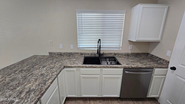 Building Photo - 11443 W McCaslin Rose Ln