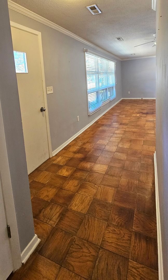 Building Photo - Serene 2BR Living in Seagate Near Market Common