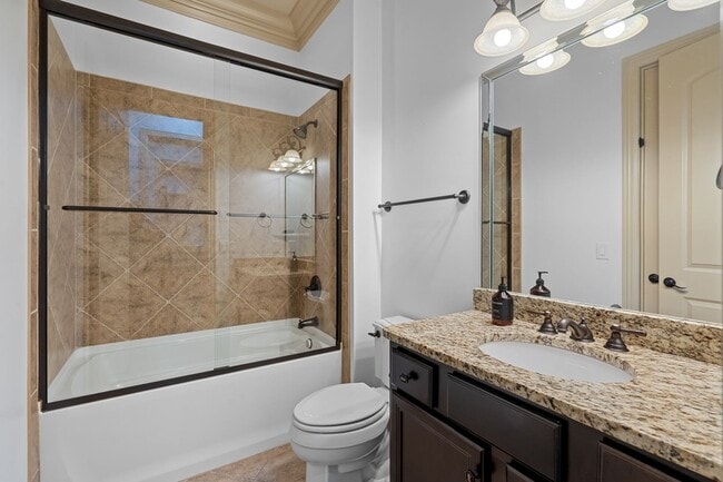 Building Photo - 444 Wild Elm St