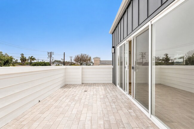 Building Photo - Firmona B