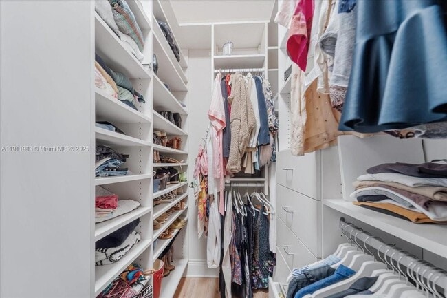 Building Photo - 5235 SW 171st Ave