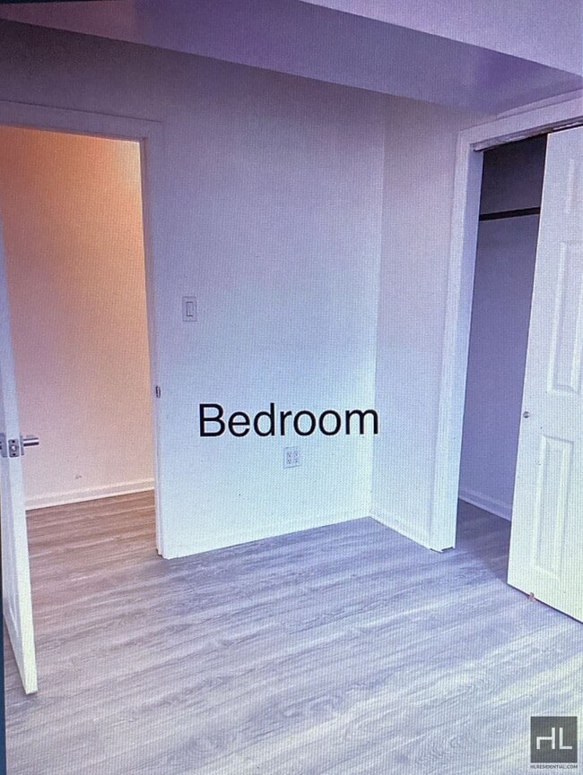 Building Photo - 2864 W 15th St